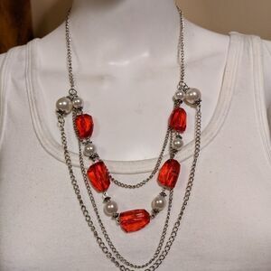 Red clear beads pearls & silvertone necklace